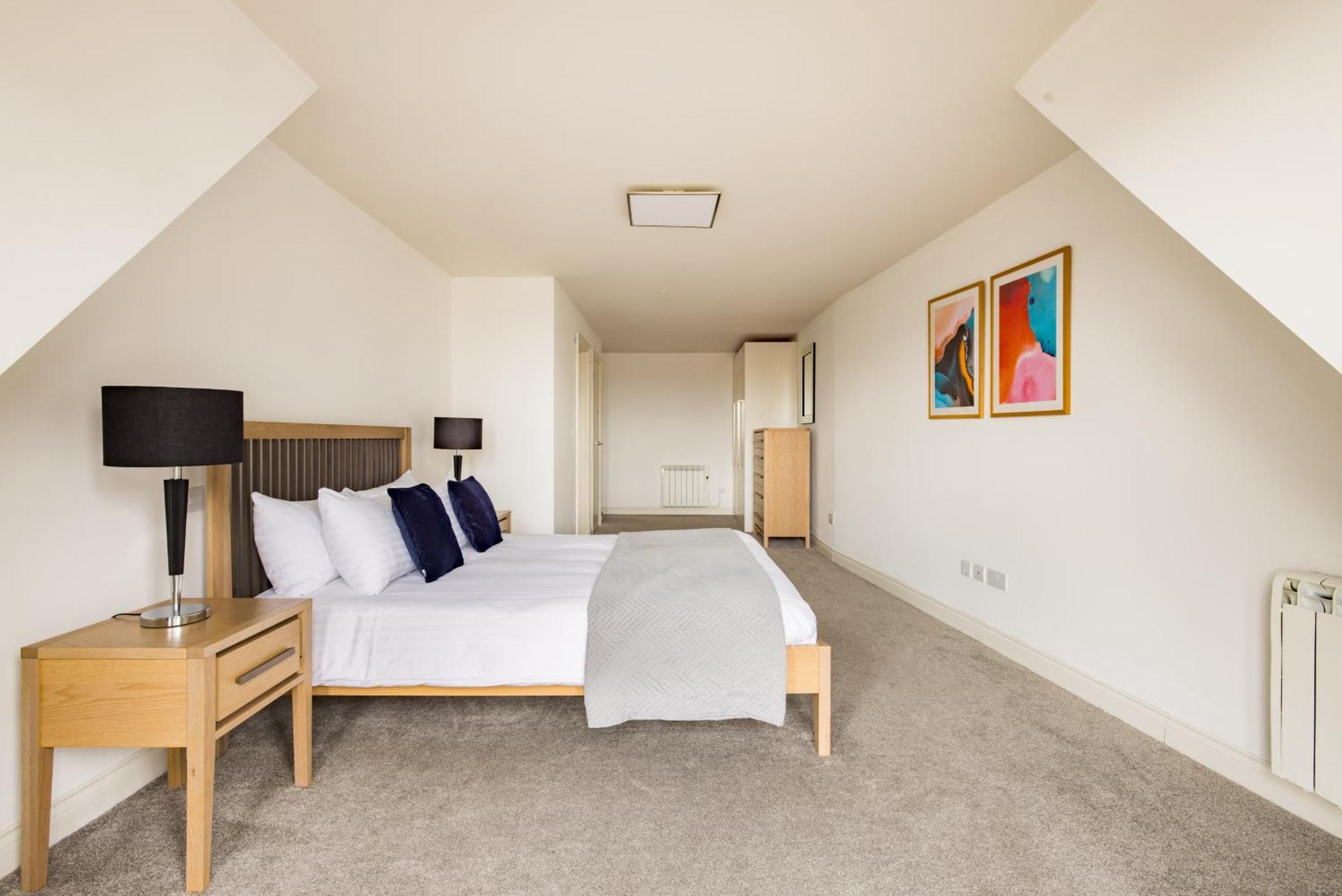 Appartement Charles Hope Staines Centre Extérieur photo